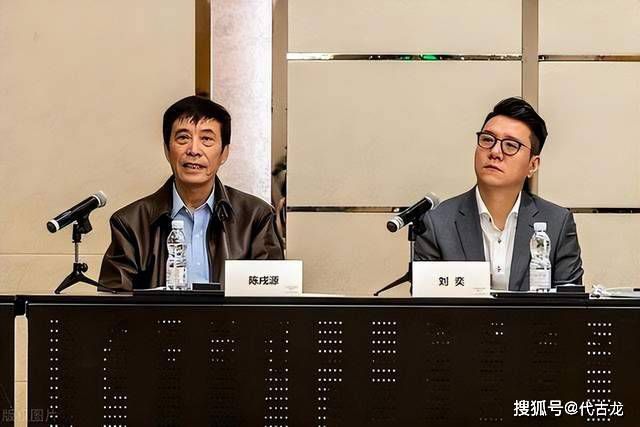 美女被啪到深处